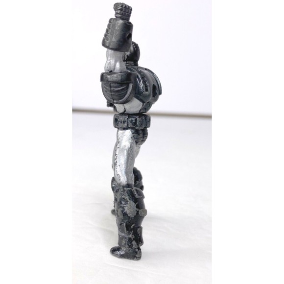 Vintage 90’s Toybiz Marvel Iron Man Mini Metal 3” Figure 1995 - Picture 2 of 4